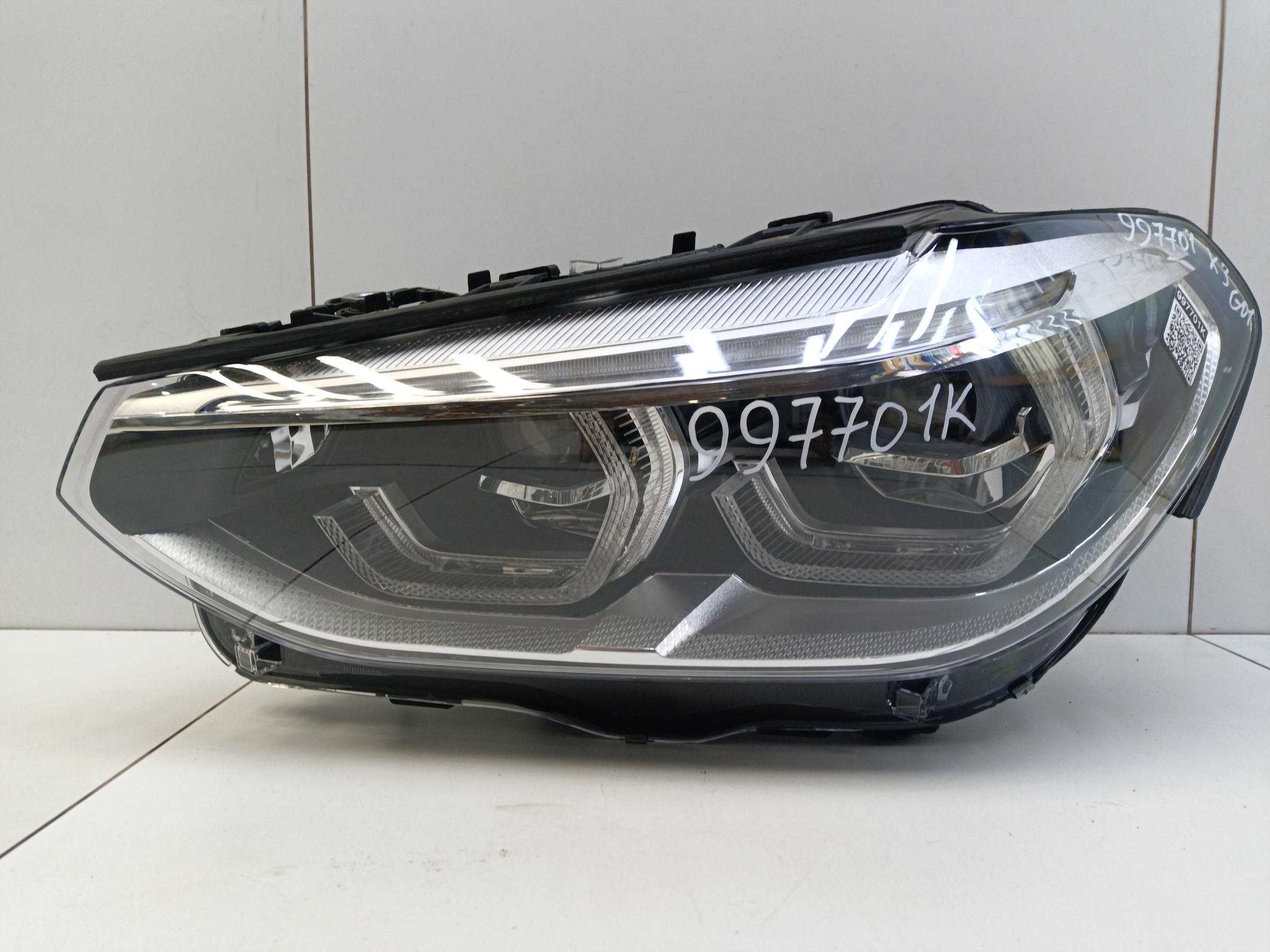 Фара передняя левая BMW X3 G01 LED адаптив