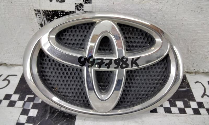 Эмблема решетки радиатора Toyota Land Cruiser Prado 150 Restail 2