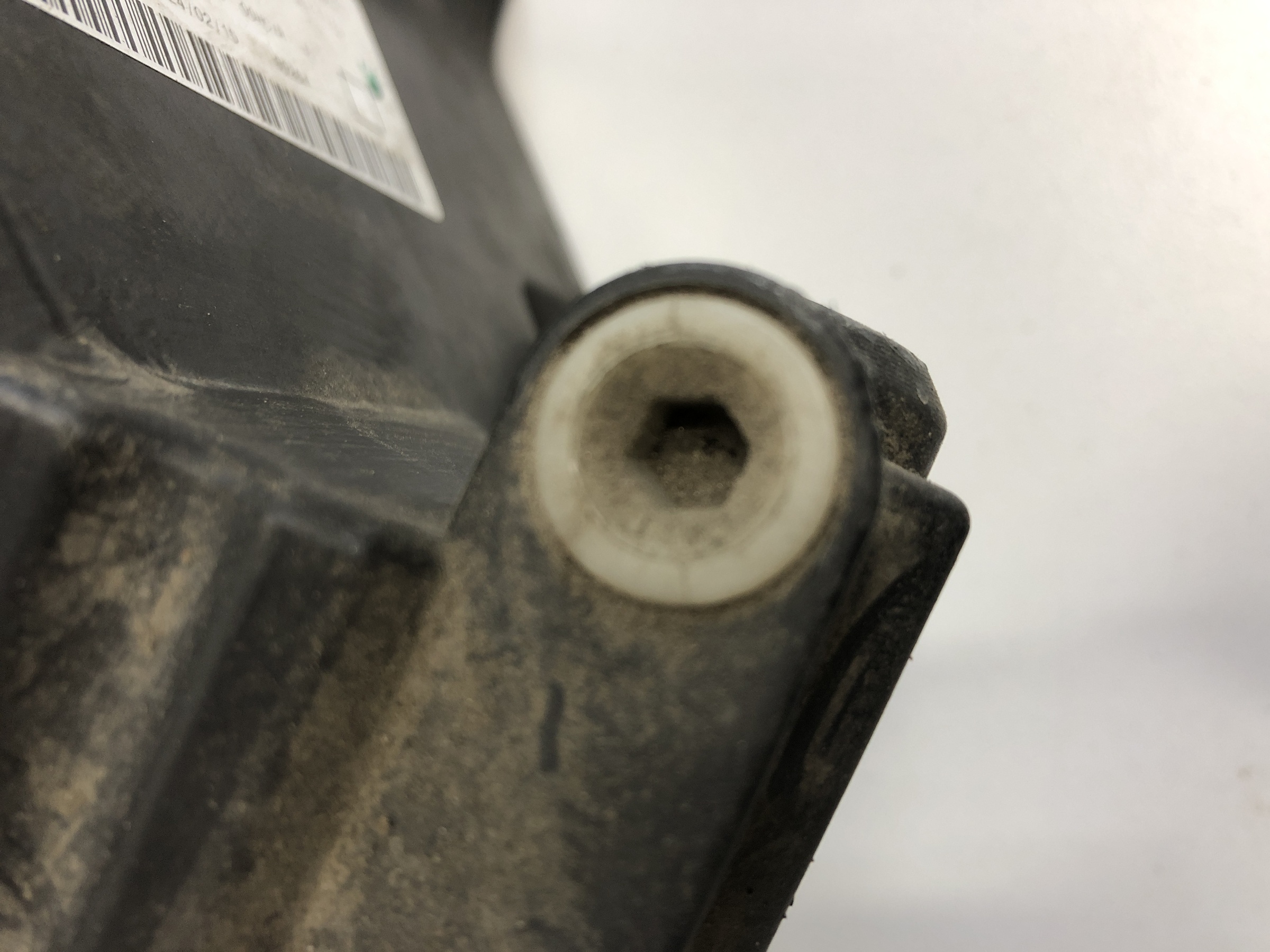 Фара передняя правая Volkswagen Polo 5 Sedan галоген