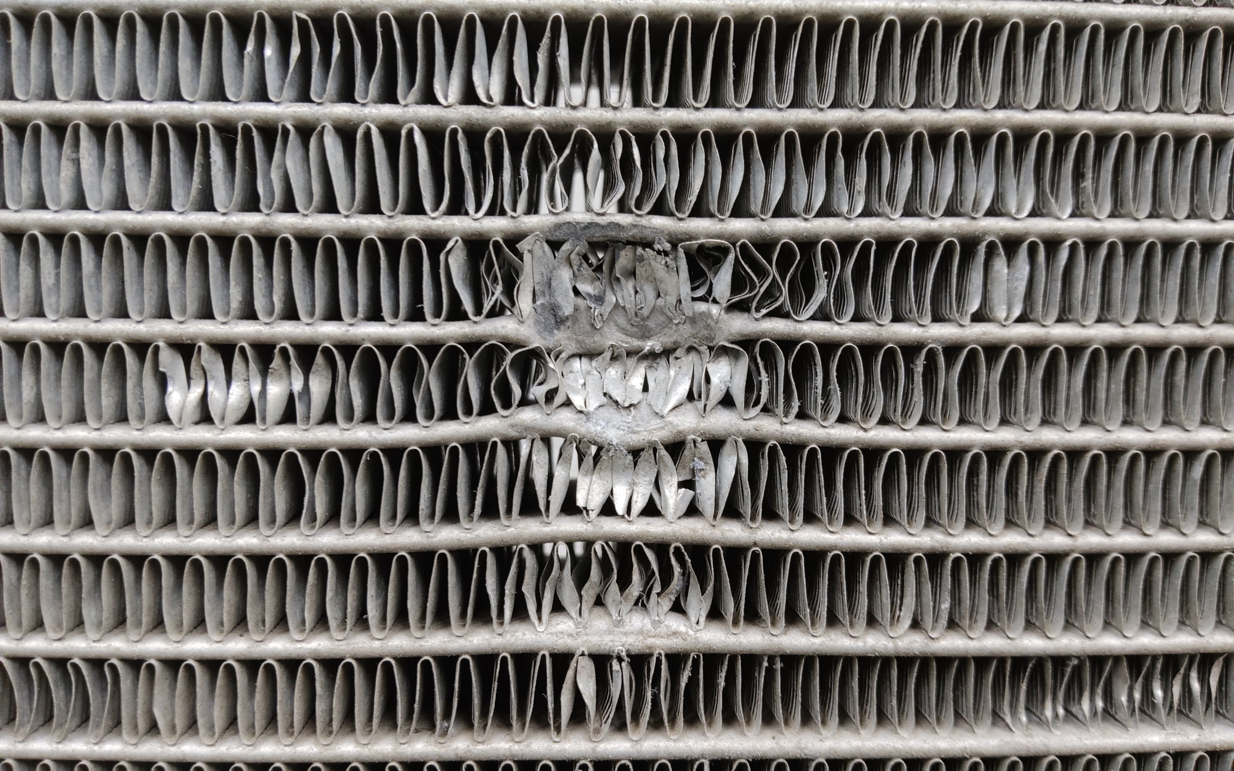 Радиатор охлаждения двигателя дополнительный Land Rover Range Rover Evoque 2