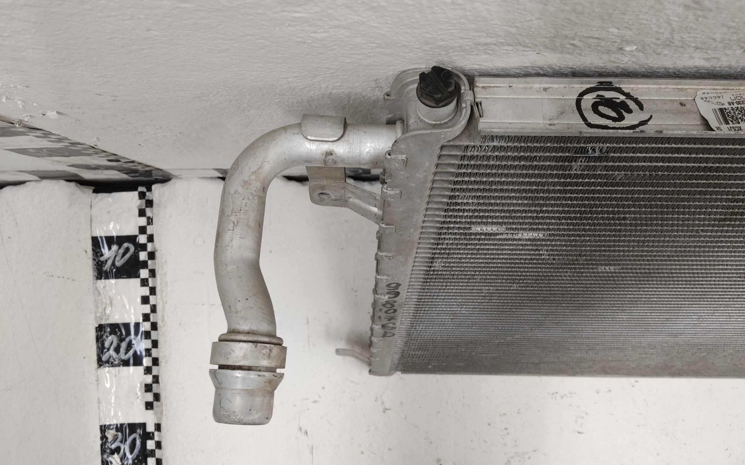 Радиатор охлаждения двигателя дополнительный Land Rover Range Rover Evoque 2