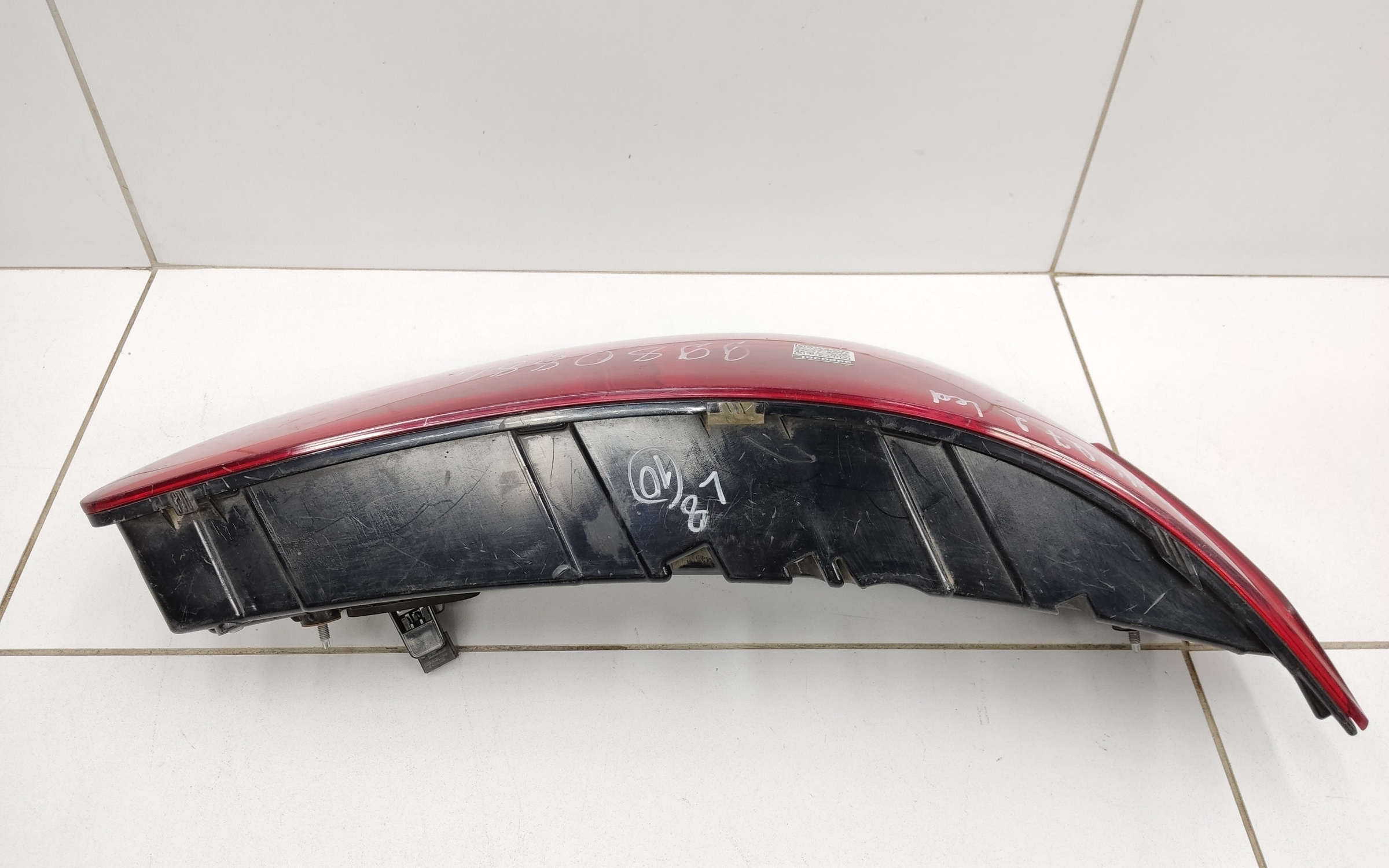 Фонарь задний левый Audi Q7 2 LED