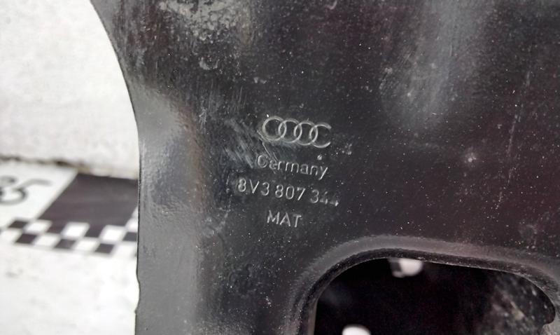 Усилитель заднего бампера Audi A3 8V hatchback