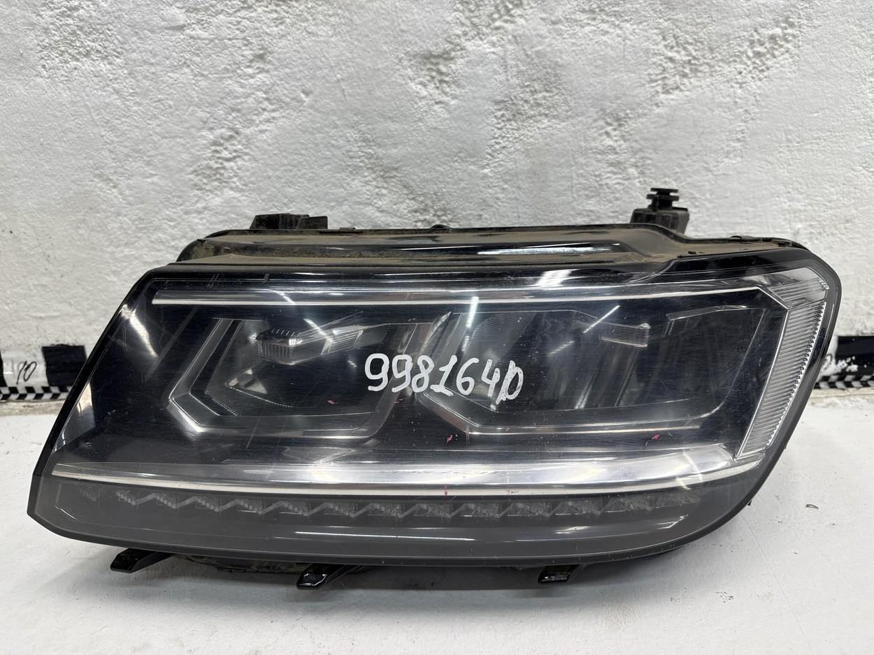 Фара передняя левая Volkswagen Tiguan 2 LED ДХО