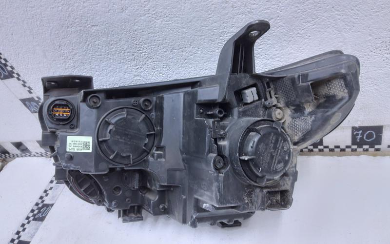 Фара передняя правая Hyundai H1 Starex 2 Restail 2