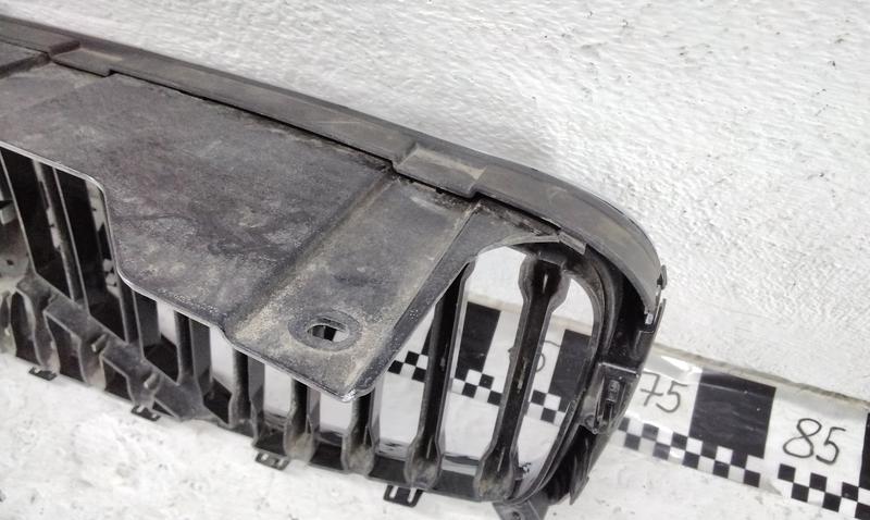Решетка радиатора Volvo XC60 2
