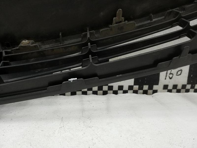 Решетка радиатора Toyota Camry V55