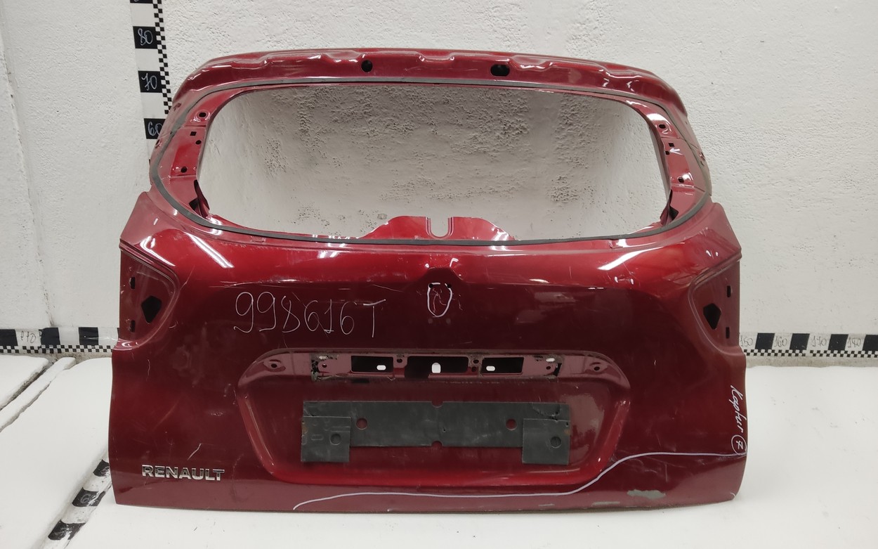 Крышка багажника Renault Kaptur