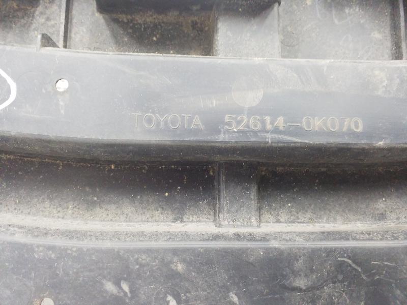 Пыльник переднего бампера Toyota Fortuner 2