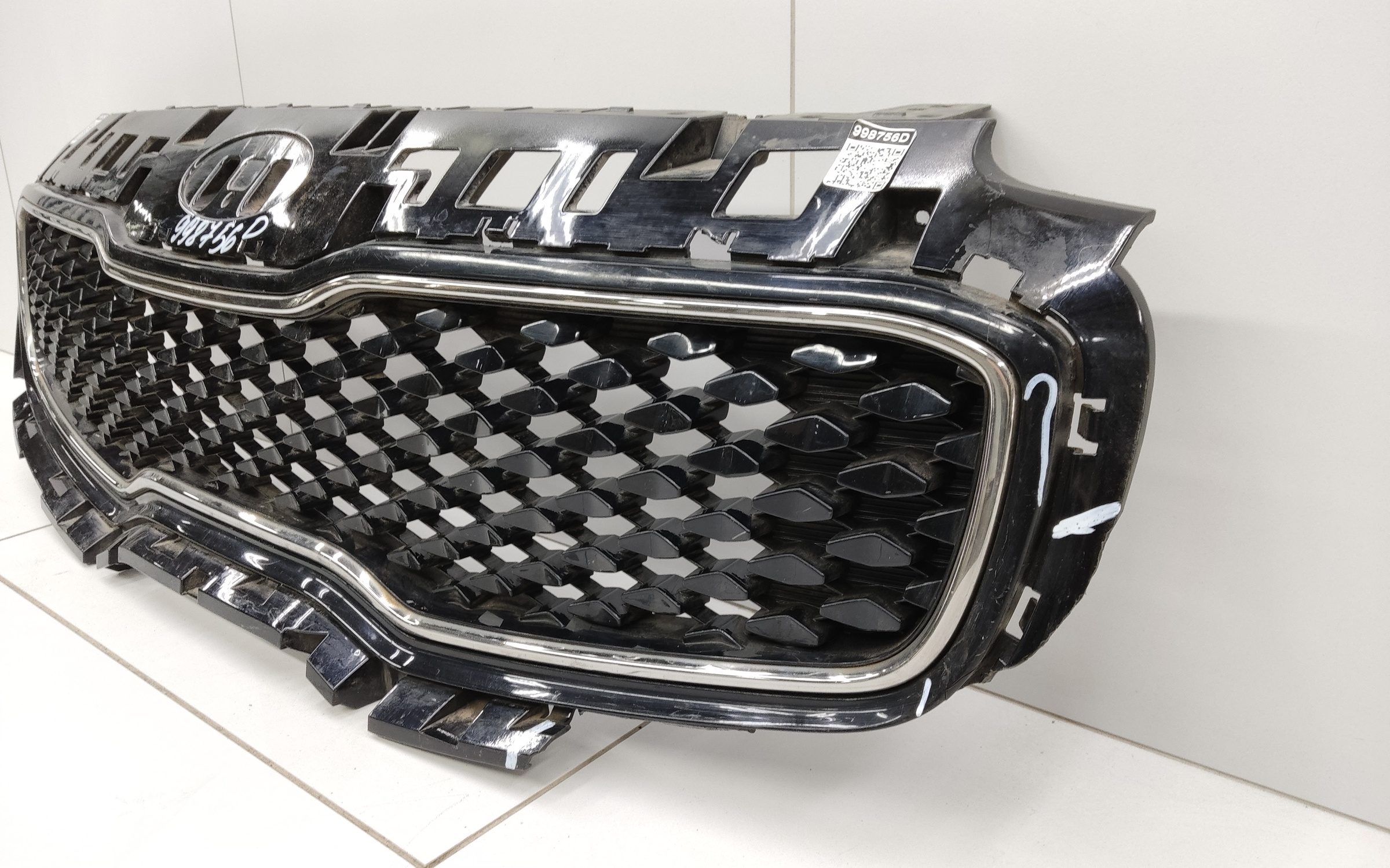 Решетка радиатора Kia Sportage 4