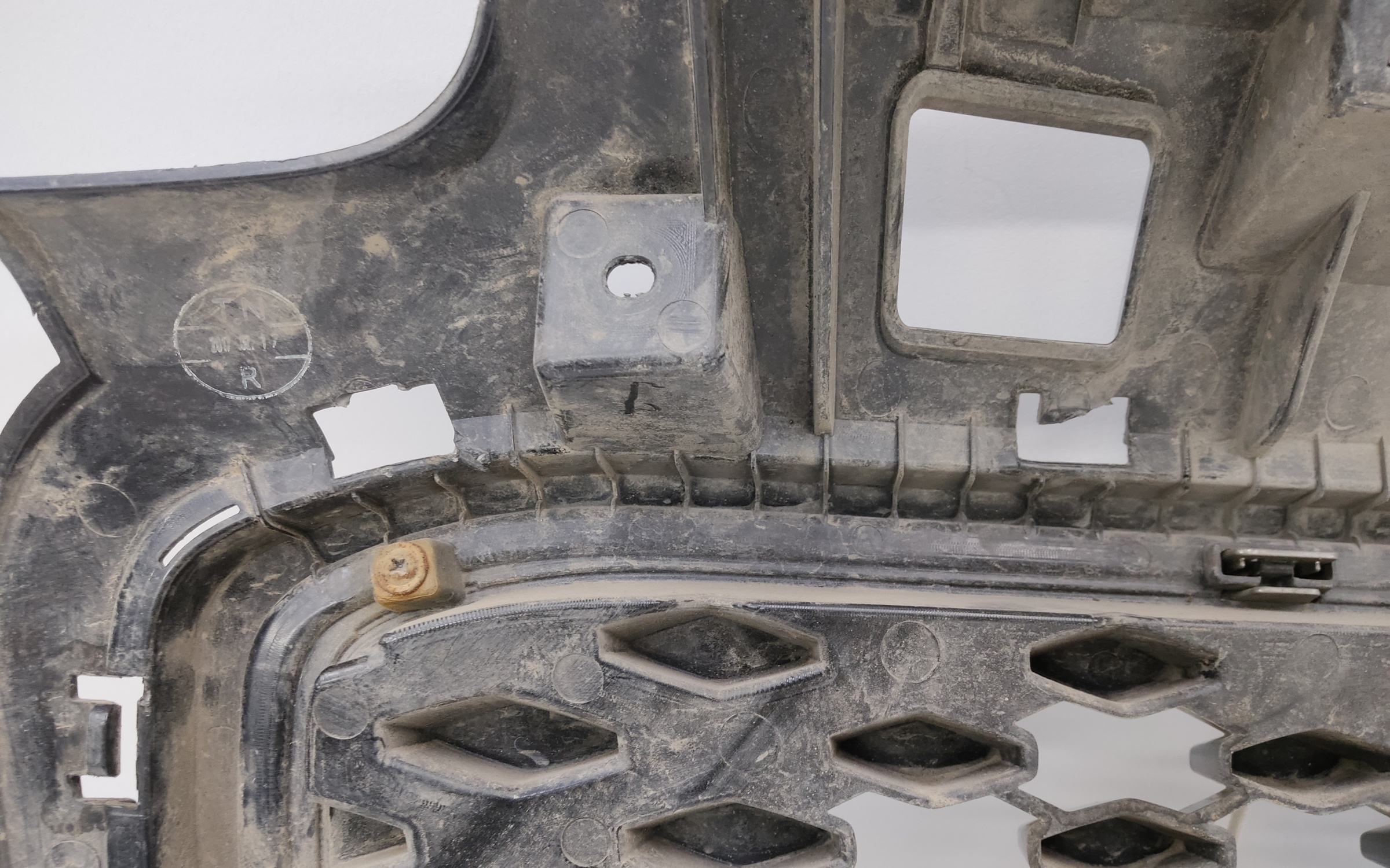 Решетка радиатора Kia Sportage 4