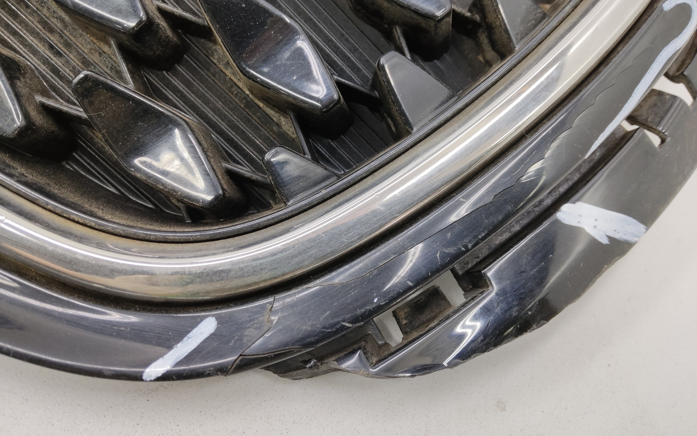 Решетка радиатора Kia Sportage 4