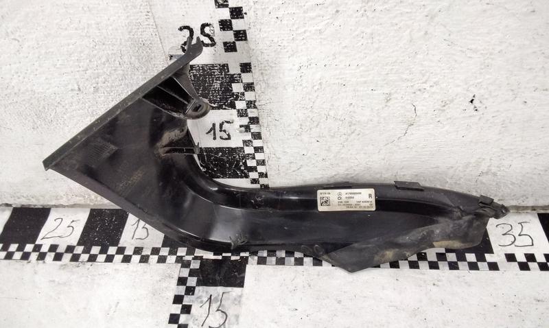 Накладка фонаря заднего правого Mercedes-Benz A-Klasse W176