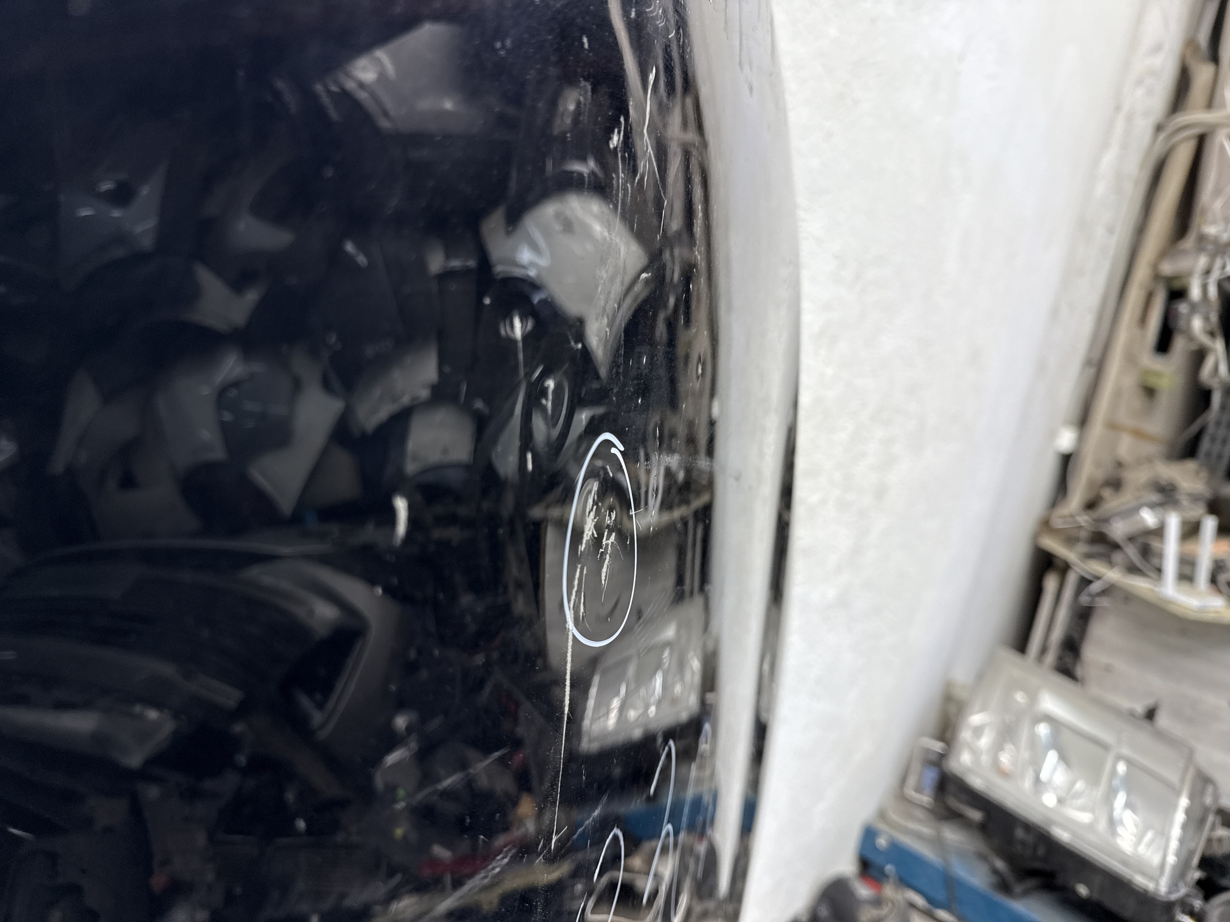 Капот Toyota Fortuner 2