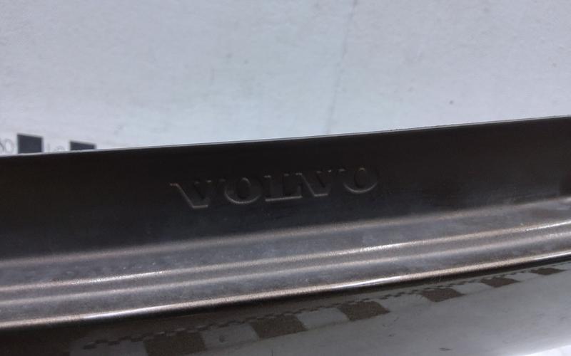 Крыло переднее правое Volvo XC90 1