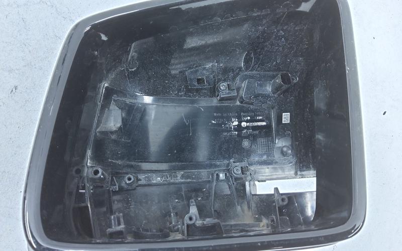 Крышка зеркала левого Mercedes-Benz M-klasse W166