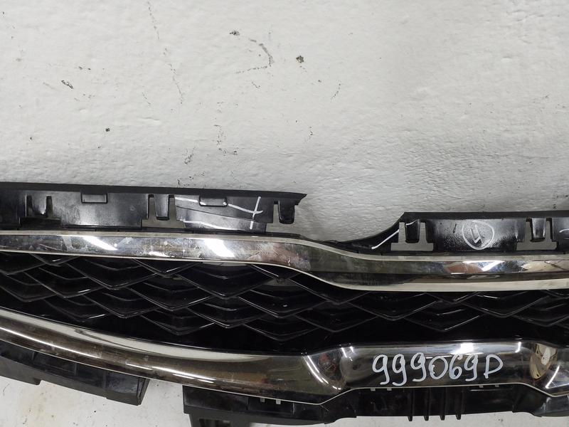 Решетка радиатора Kia Cerato 4