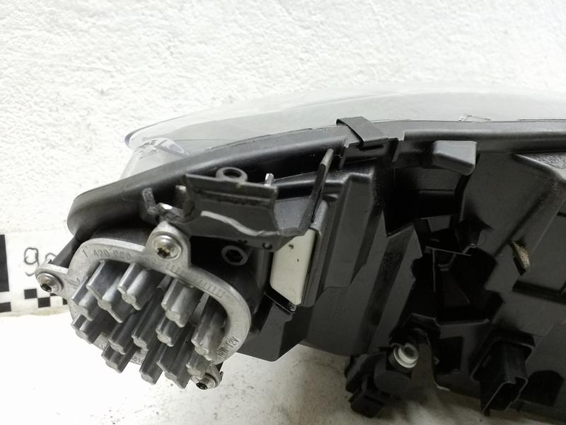 Фара передняя левая Renault Arkana LED