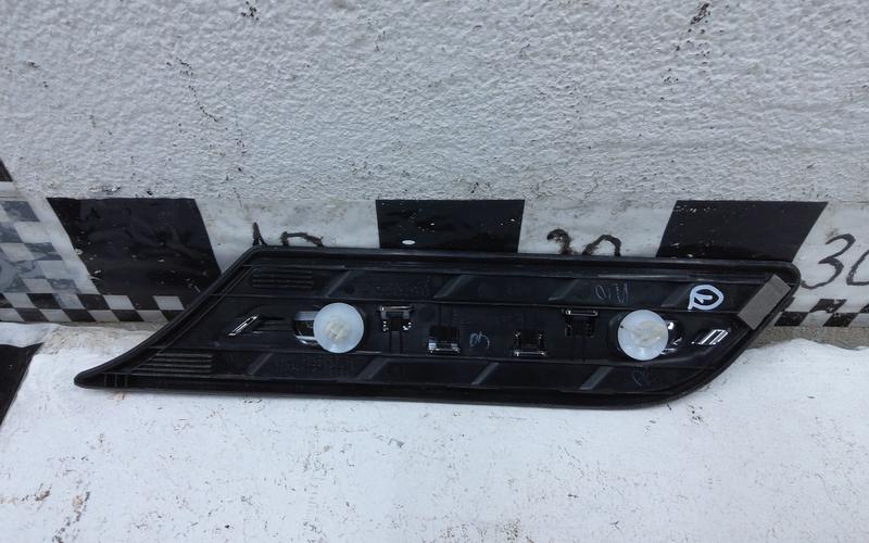 Накладка крыла переднего правого Suzuki Vitara 2