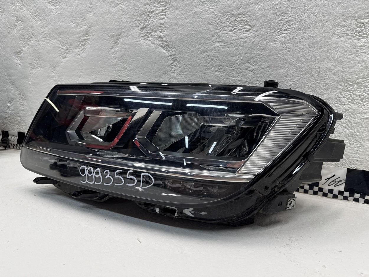 Фара передняя левая Volkswagen Tiguan 2 LED