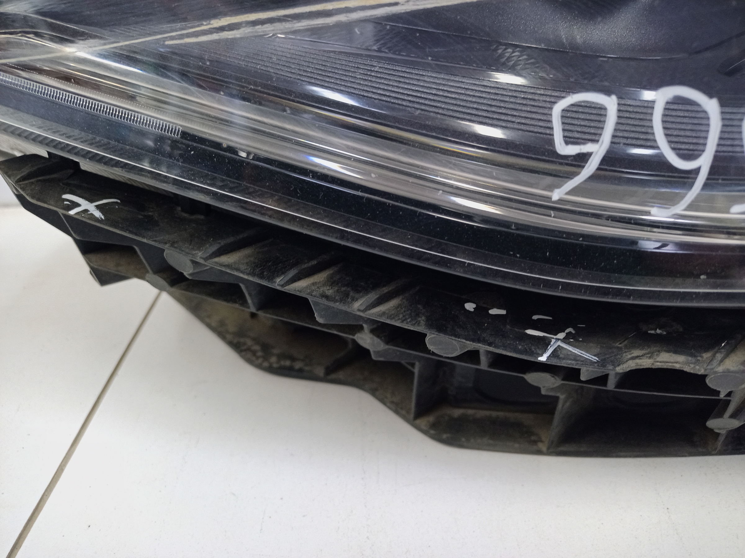 Фара передняя левая Haval F7 LED