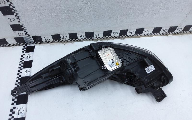 Фара передняя правая Kia Sportage 4 ксенон LED