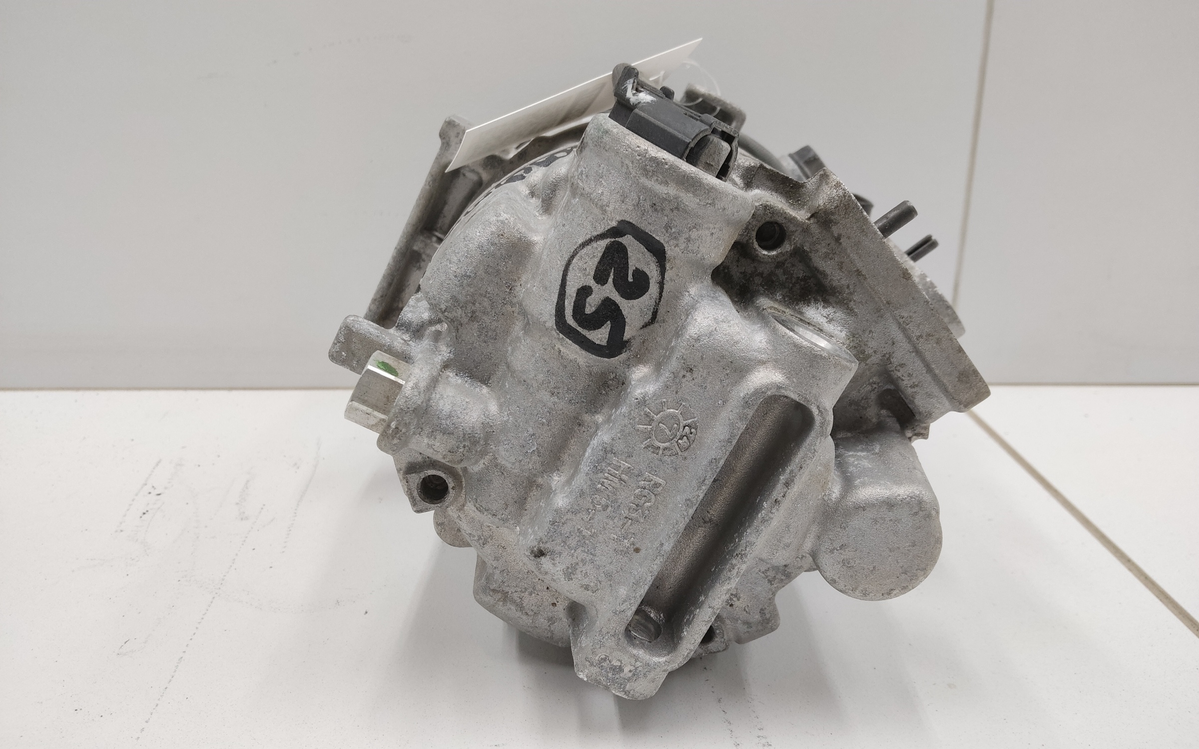 Компрессор кондиционера Hyundai Santa Fe 5 G4KP 2.5L