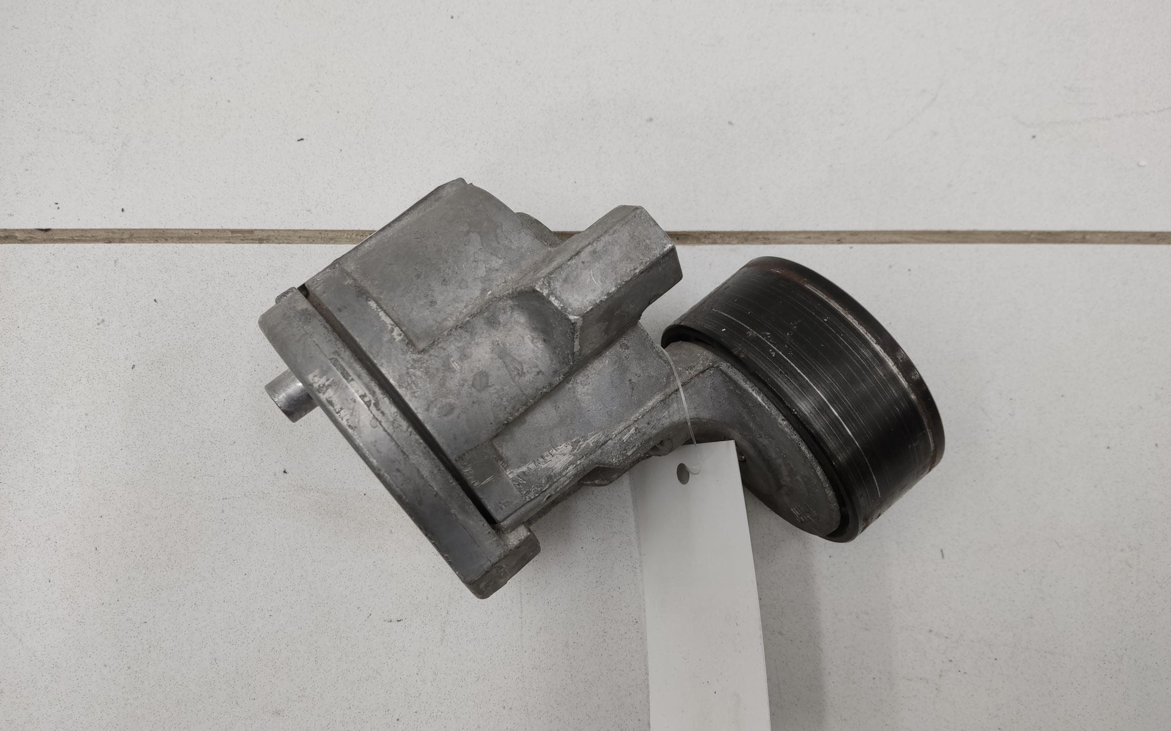 Ролик натяжной приводного ремня Hyundai Santa Fe 4 G4KP