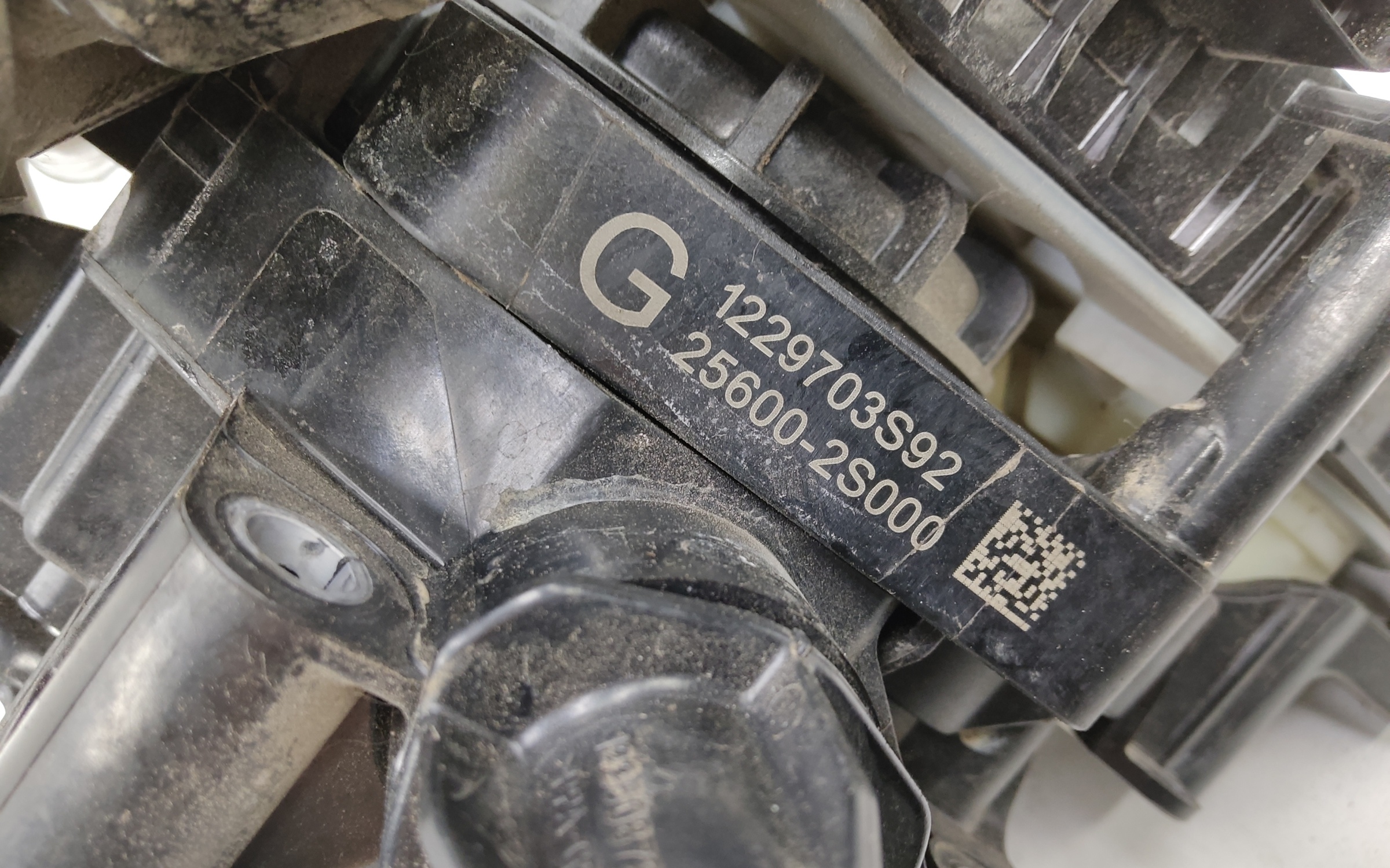 Термостат Kia Sorento 4