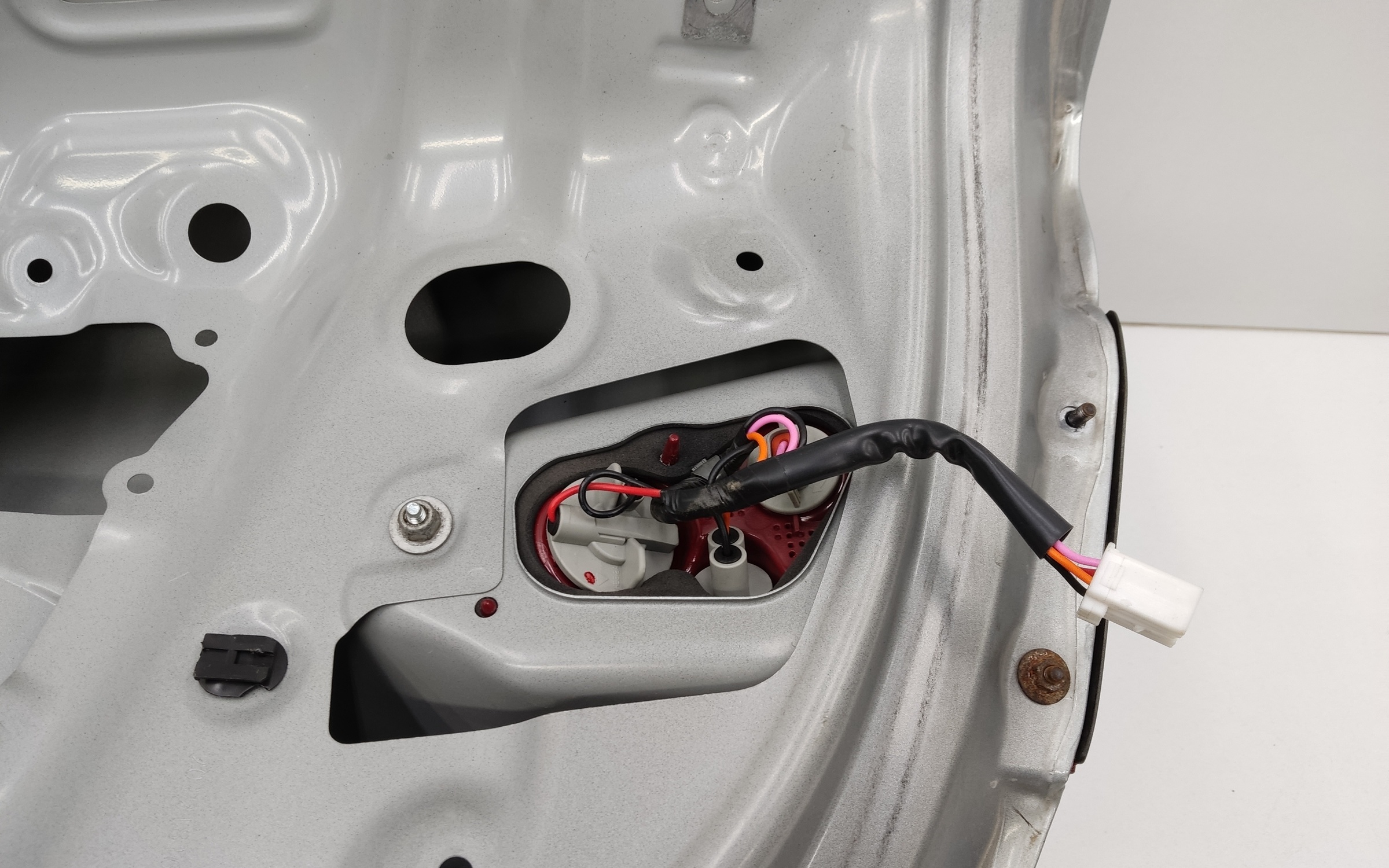 Крышка багажника Hyundai Solaris 2 Sedan