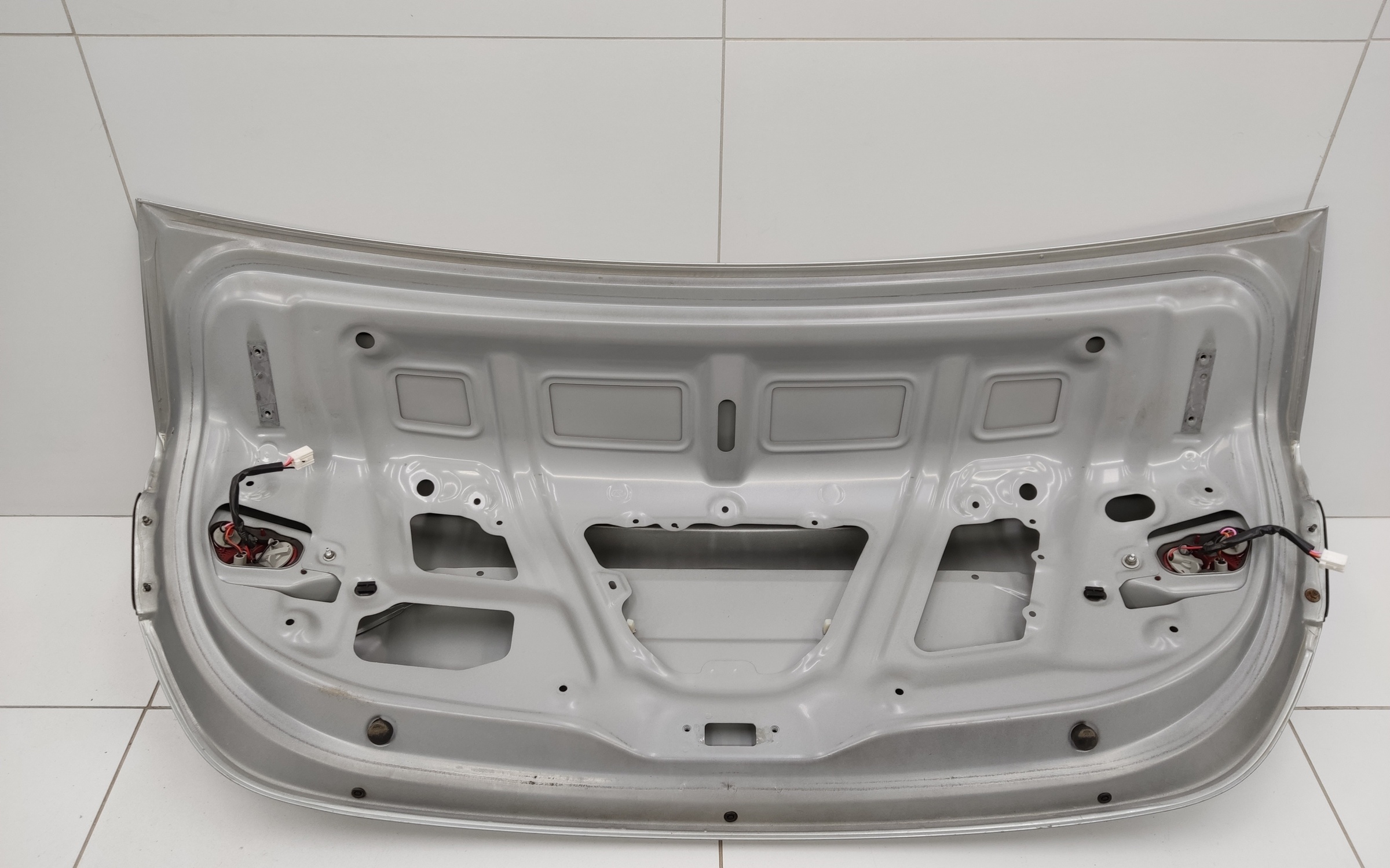 Крышка багажника Hyundai Solaris 2 Sedan