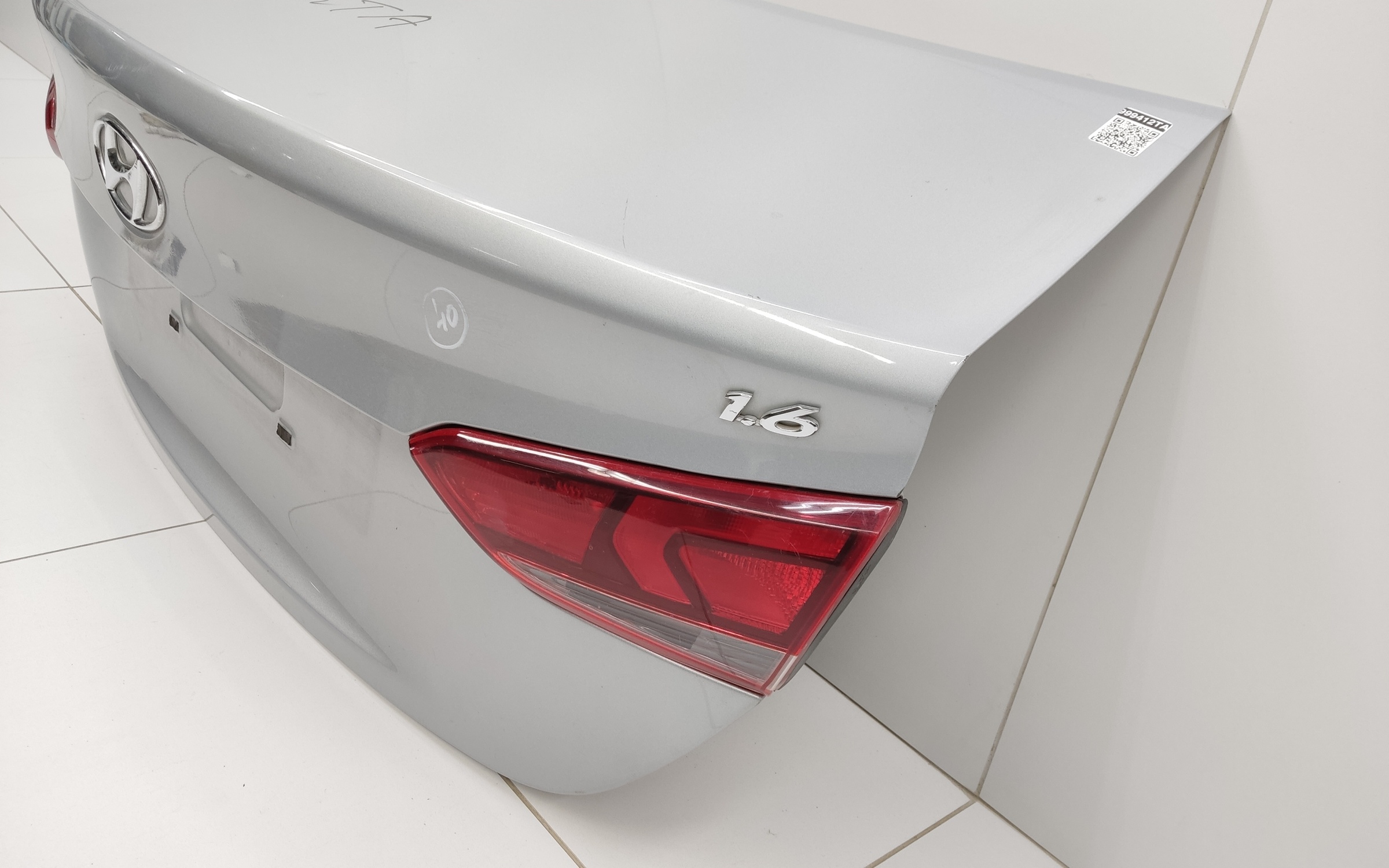 Крышка багажника Hyundai Solaris 2 Sedan