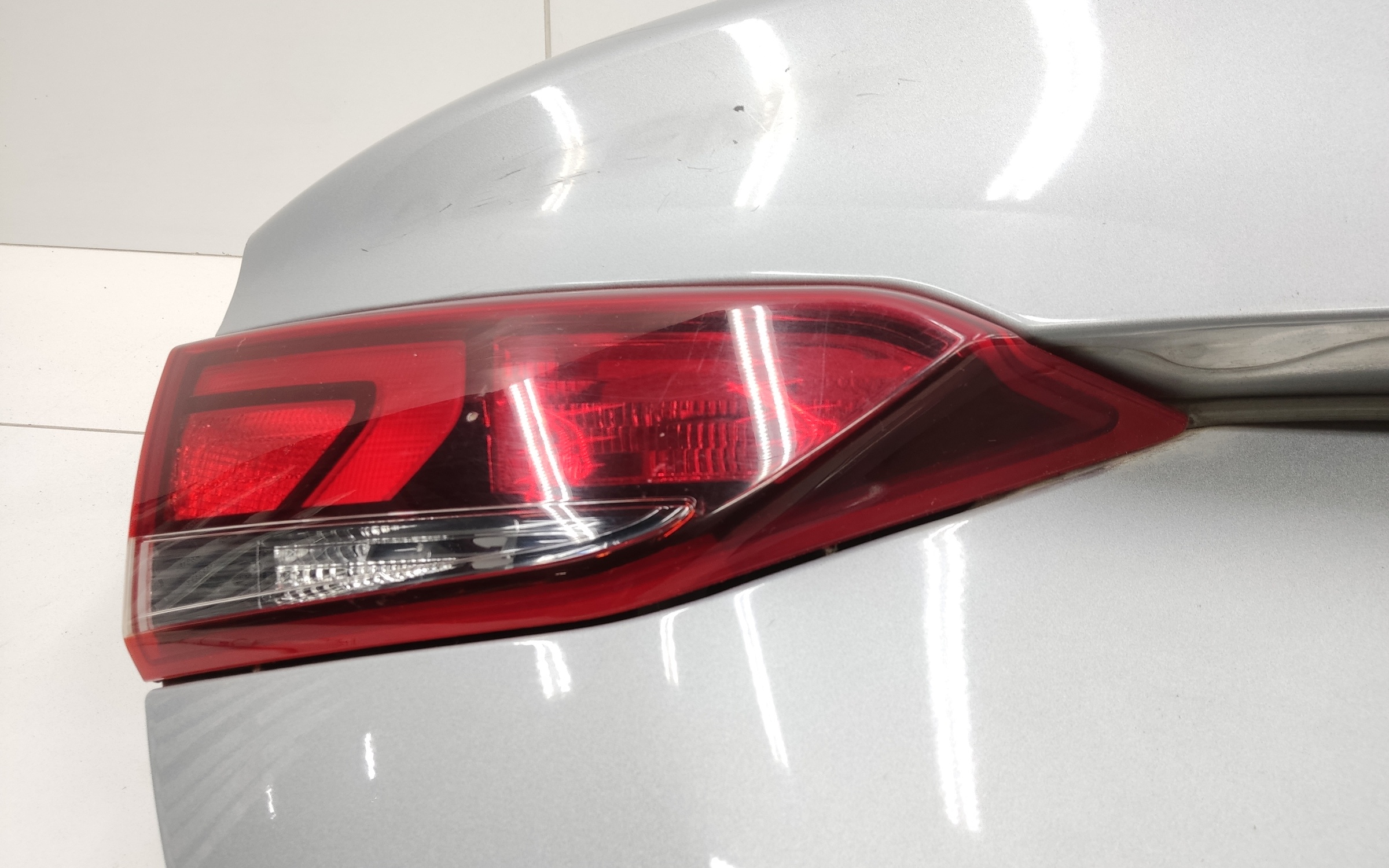 Крышка багажника Hyundai Solaris 2 Sedan