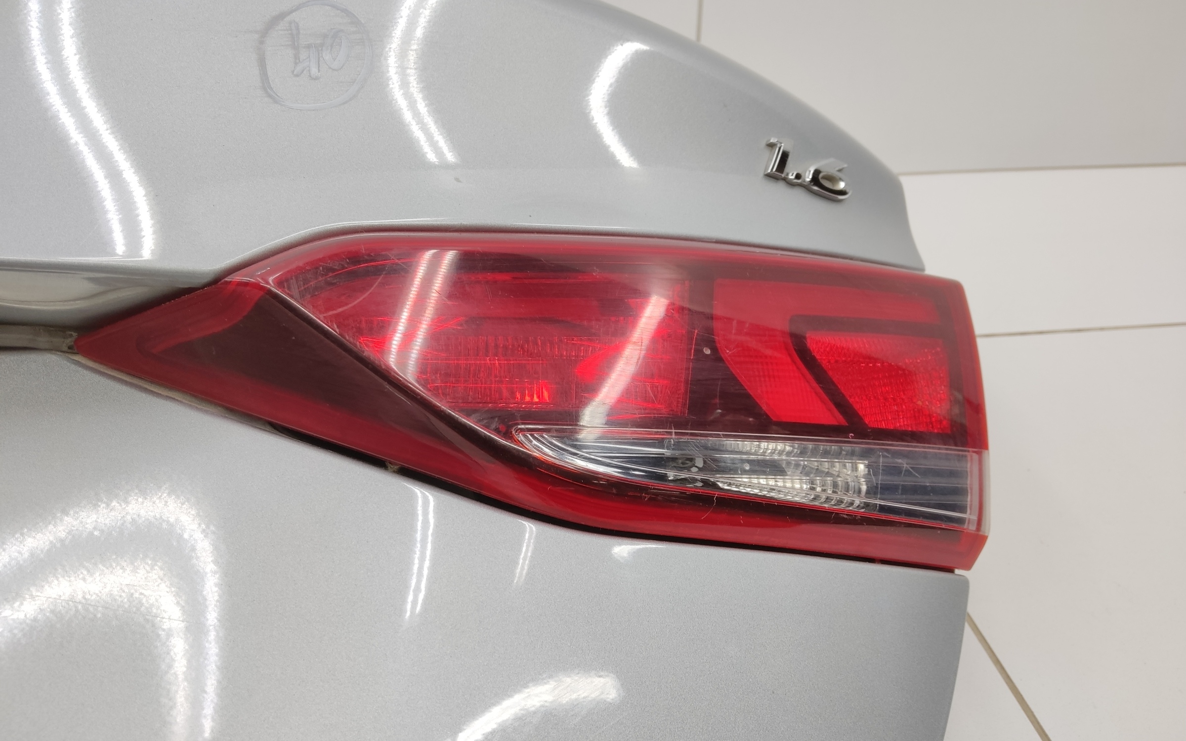 Крышка багажника Hyundai Solaris 2 Sedan