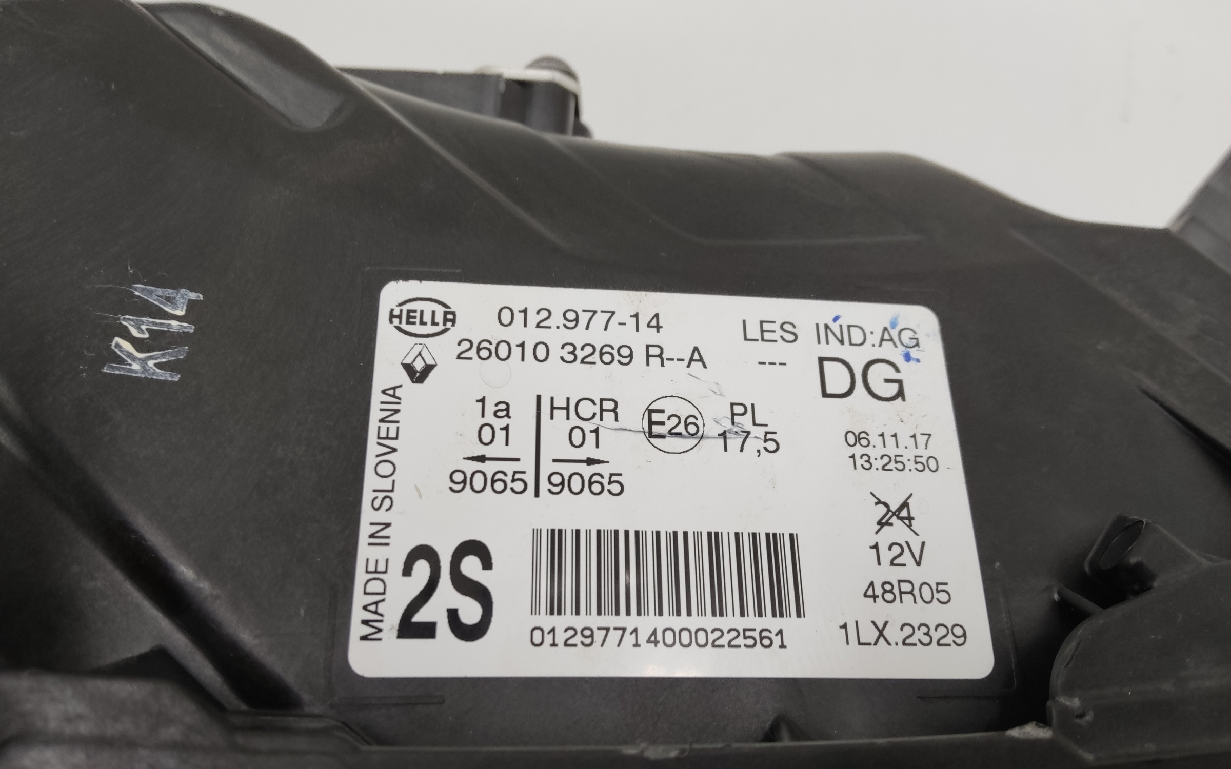 Фара передняя левая Renault Kaptur LED