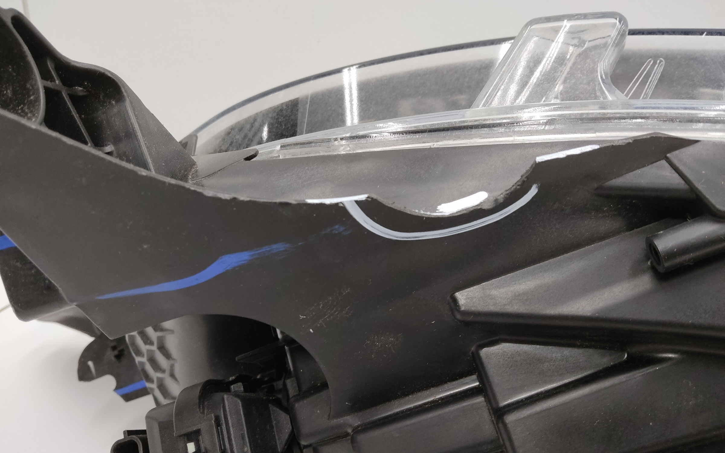 Фара передняя левая Renault Kaptur LED