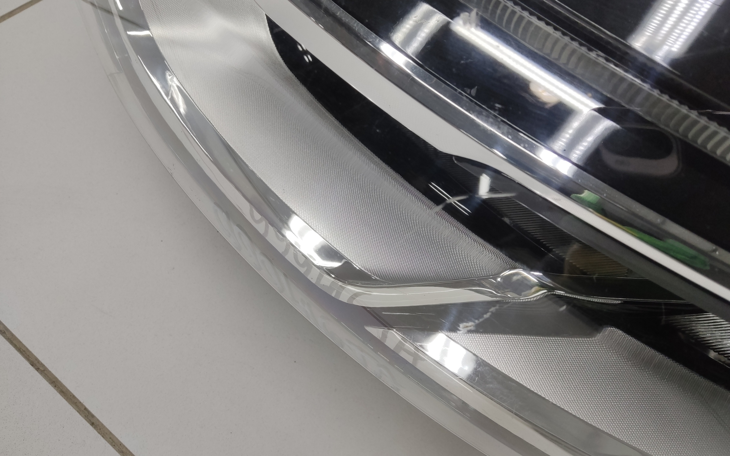 Фара передняя левая Renault Kaptur LED