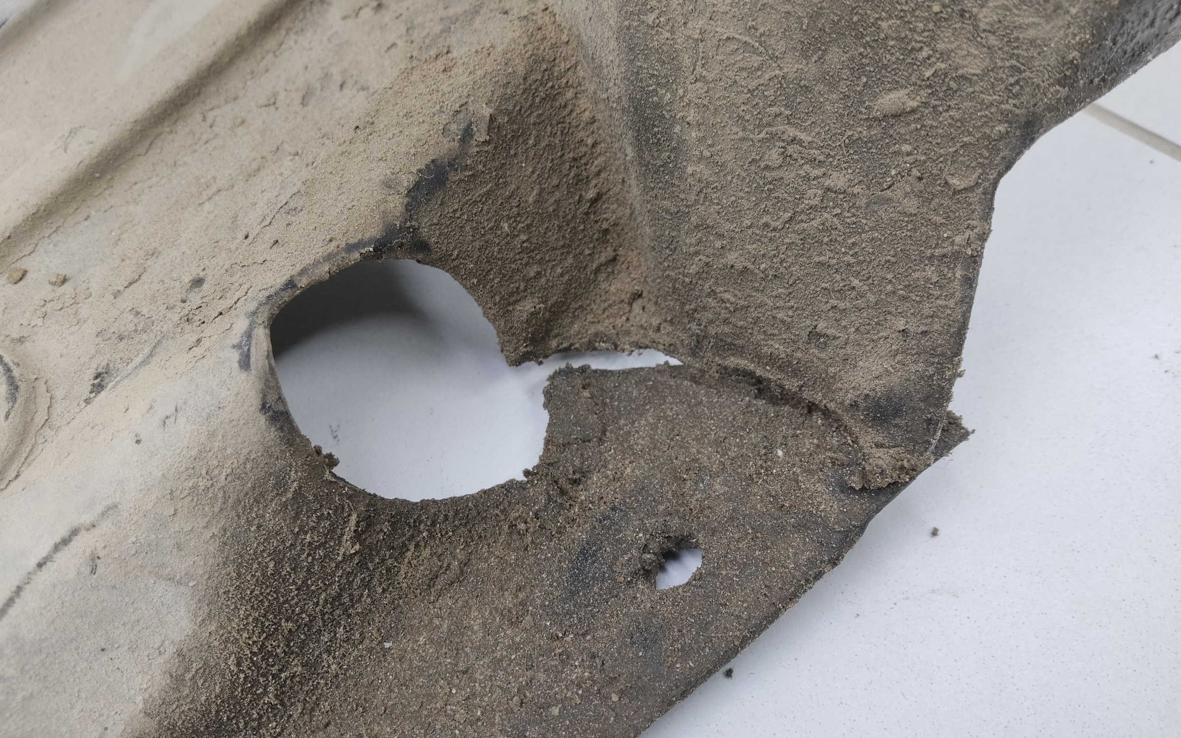 Подкрылок передний правый Nissan Pathfinder 4 R52