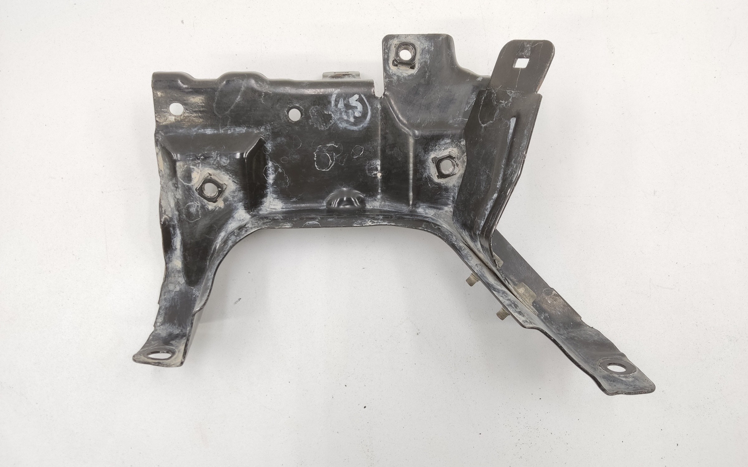 Кронштейн крепления аккумулятора Nissan Pathfinder 4 R52