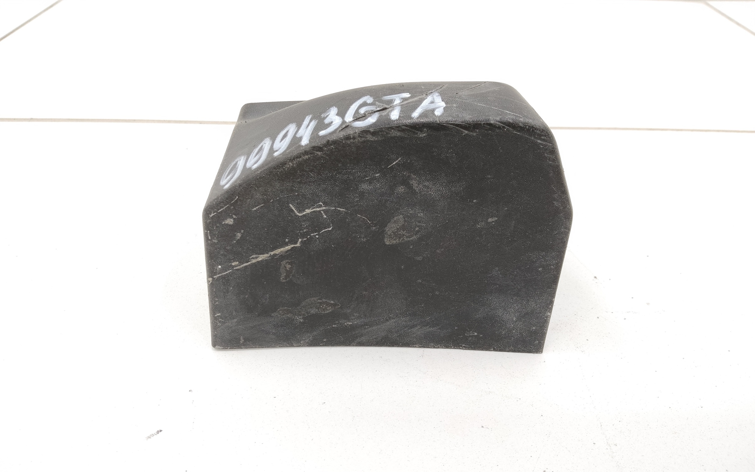 Накладка крыла переднего левого нижняя Nissan Pathfinder 4 R52