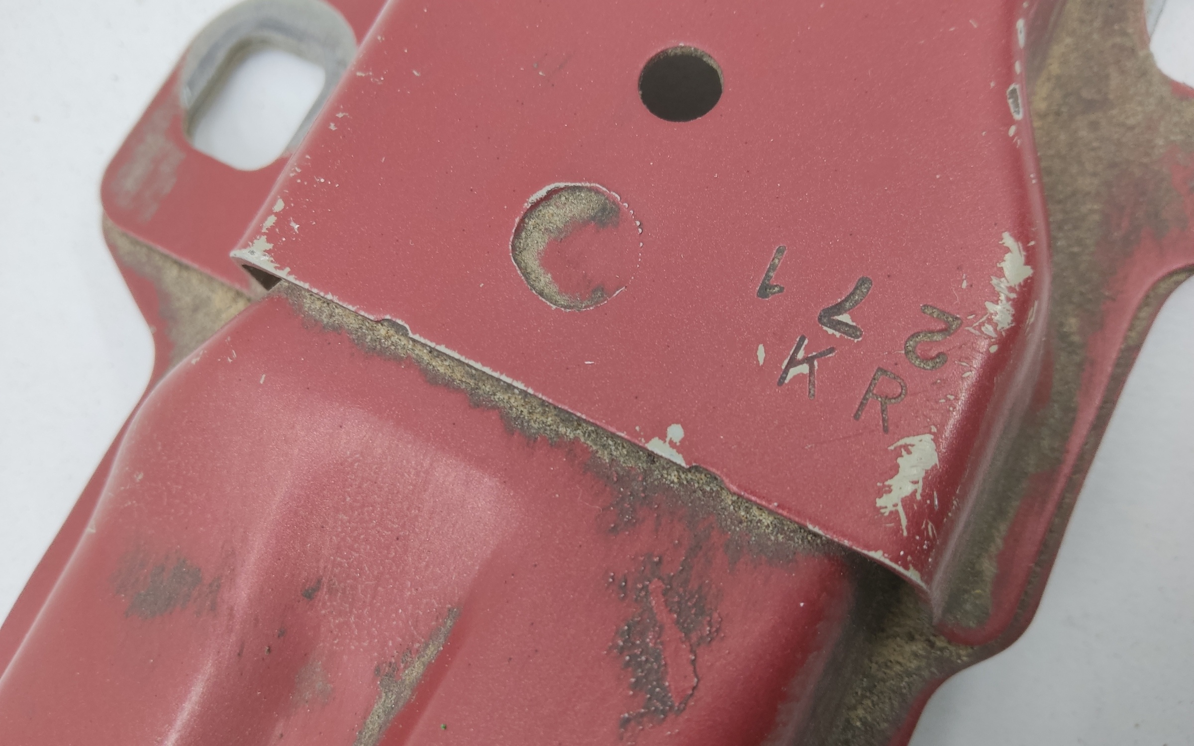 Кронштейн крыла переднего правого Nissan Pathfinder 4 R52