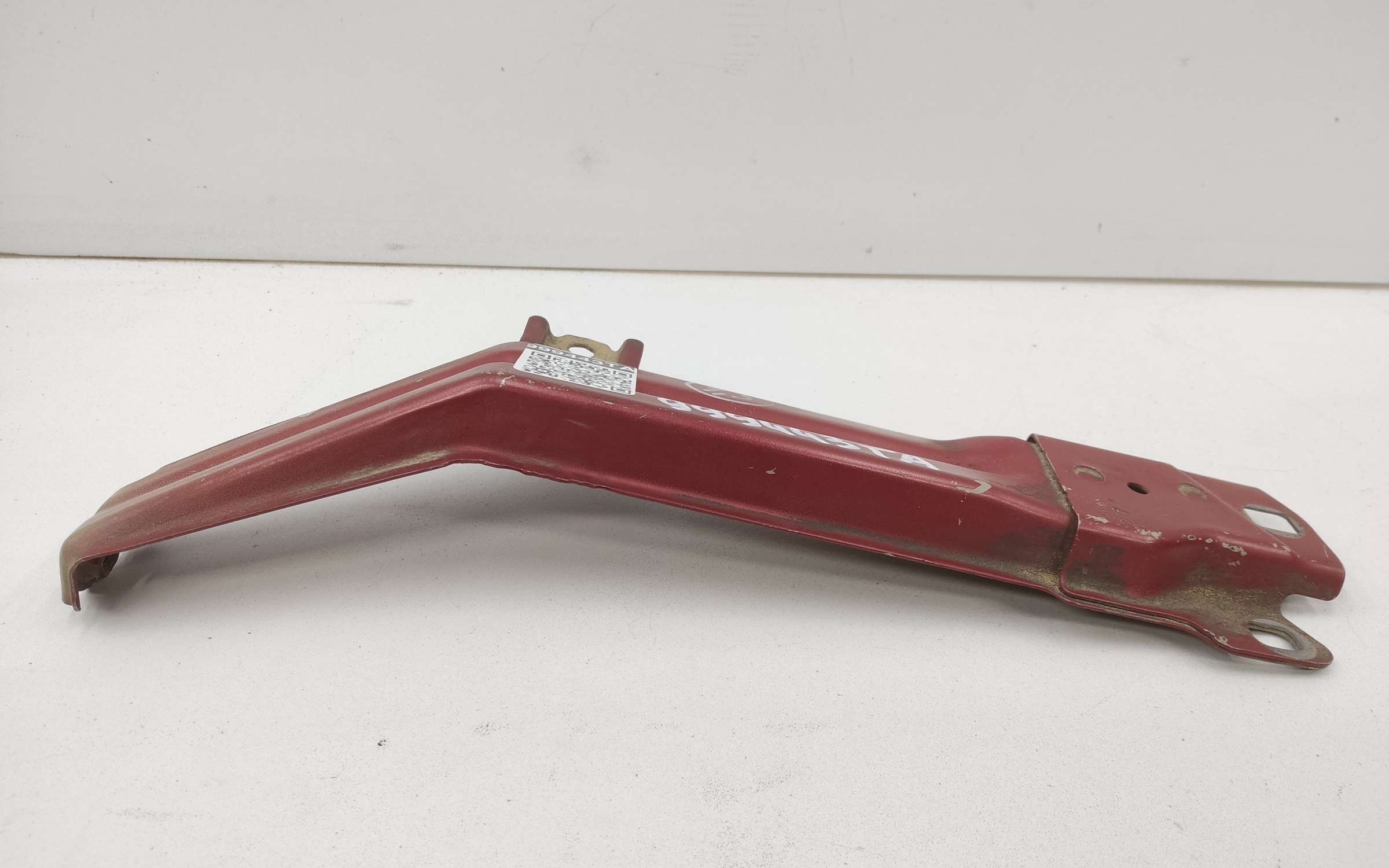 Кронштейн крыла переднего правого Nissan Pathfinder 4 R52