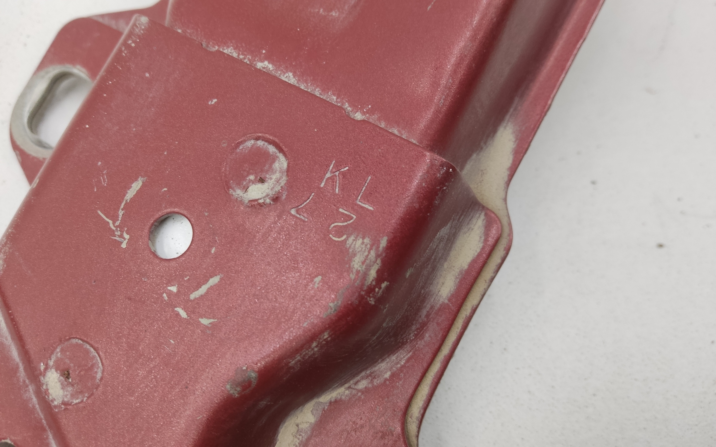 Кронштейн крыла переднего левого Nissan Pathfinder 4 R52