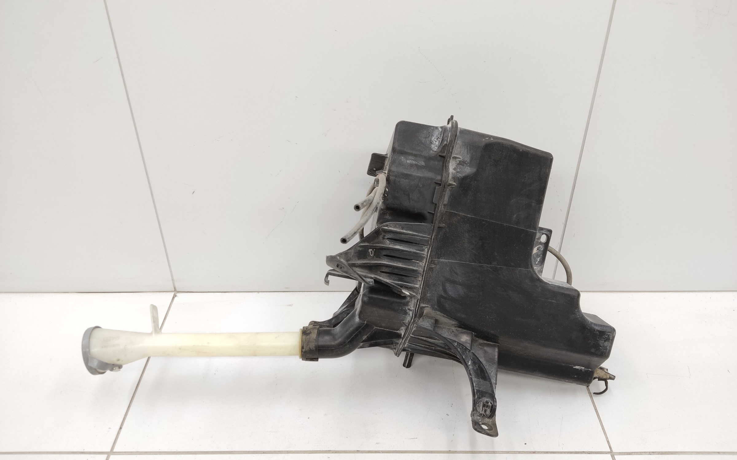 Бачок омывателя Nissan Pathfinder 4 R52