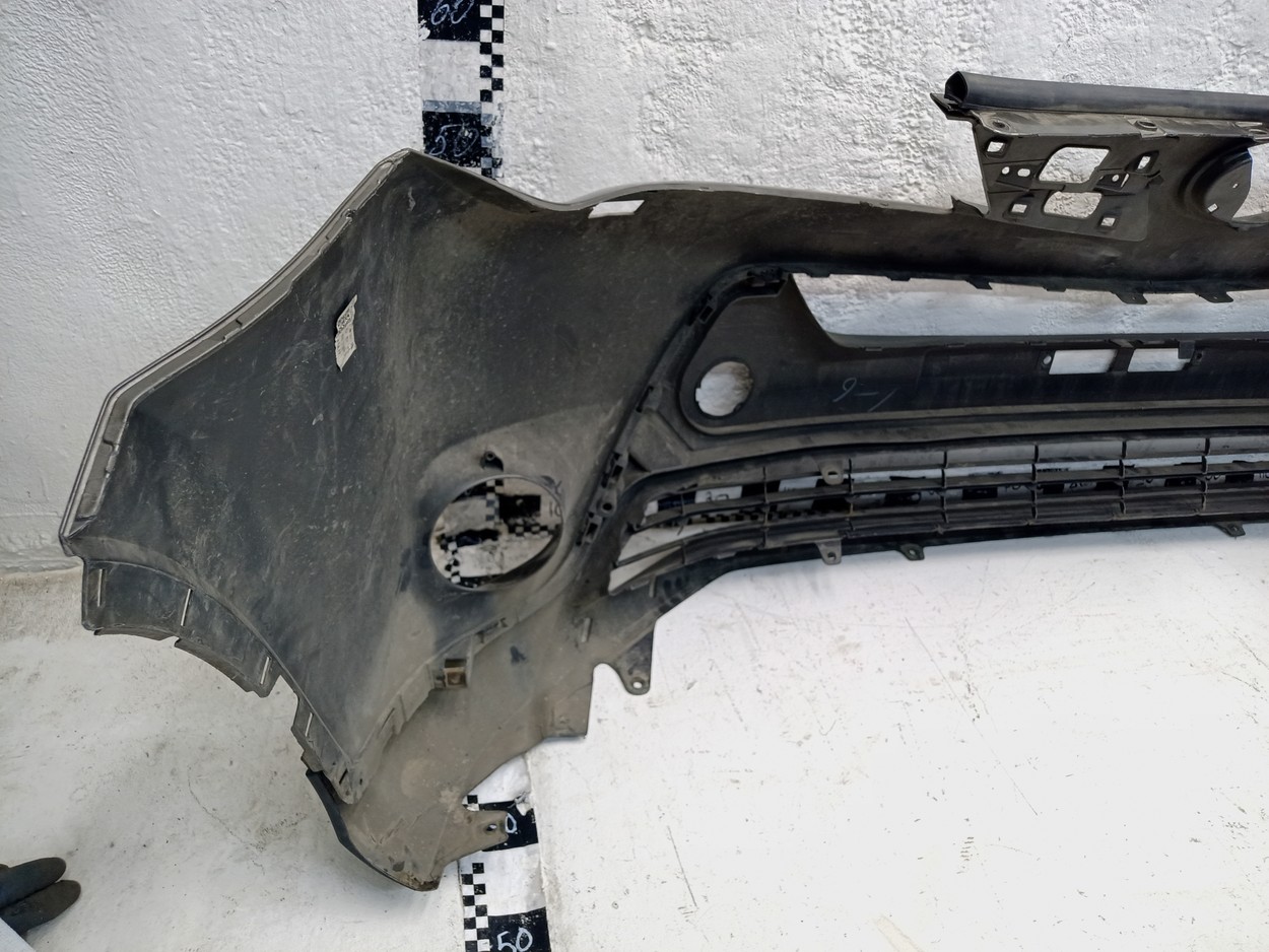 Бампер передний Toyota RAV4 CA40 под омыватели