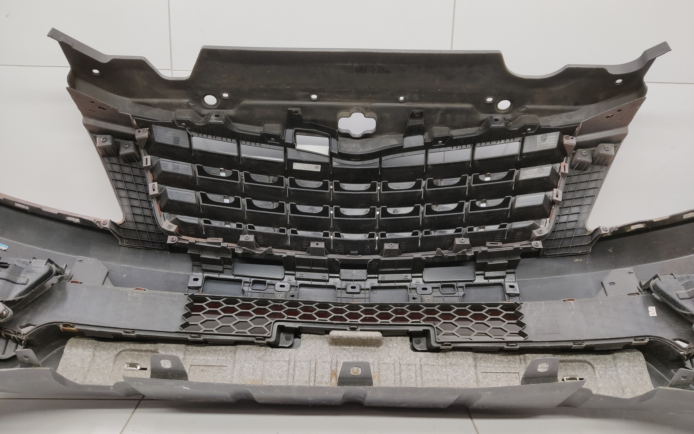 Бампер передний  Kia Mohave 1