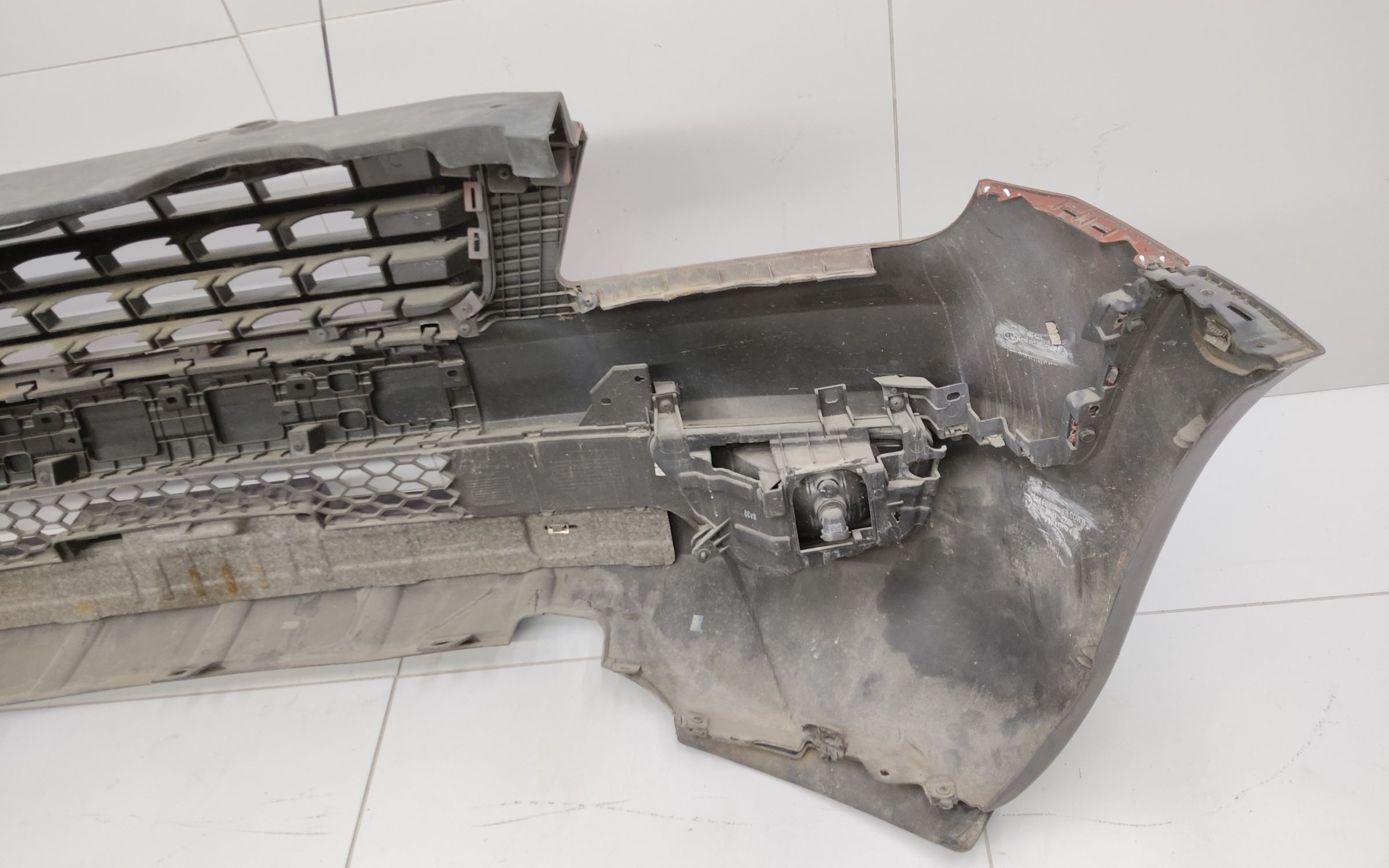 Бампер передний  Kia Mohave 1