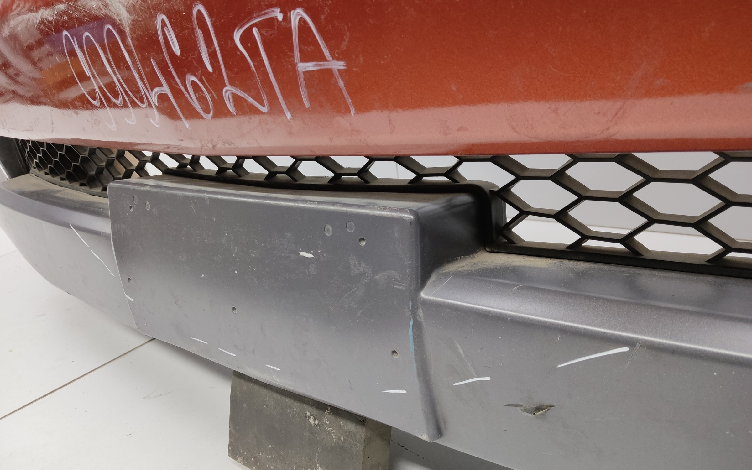 Бампер передний  Kia Mohave 1