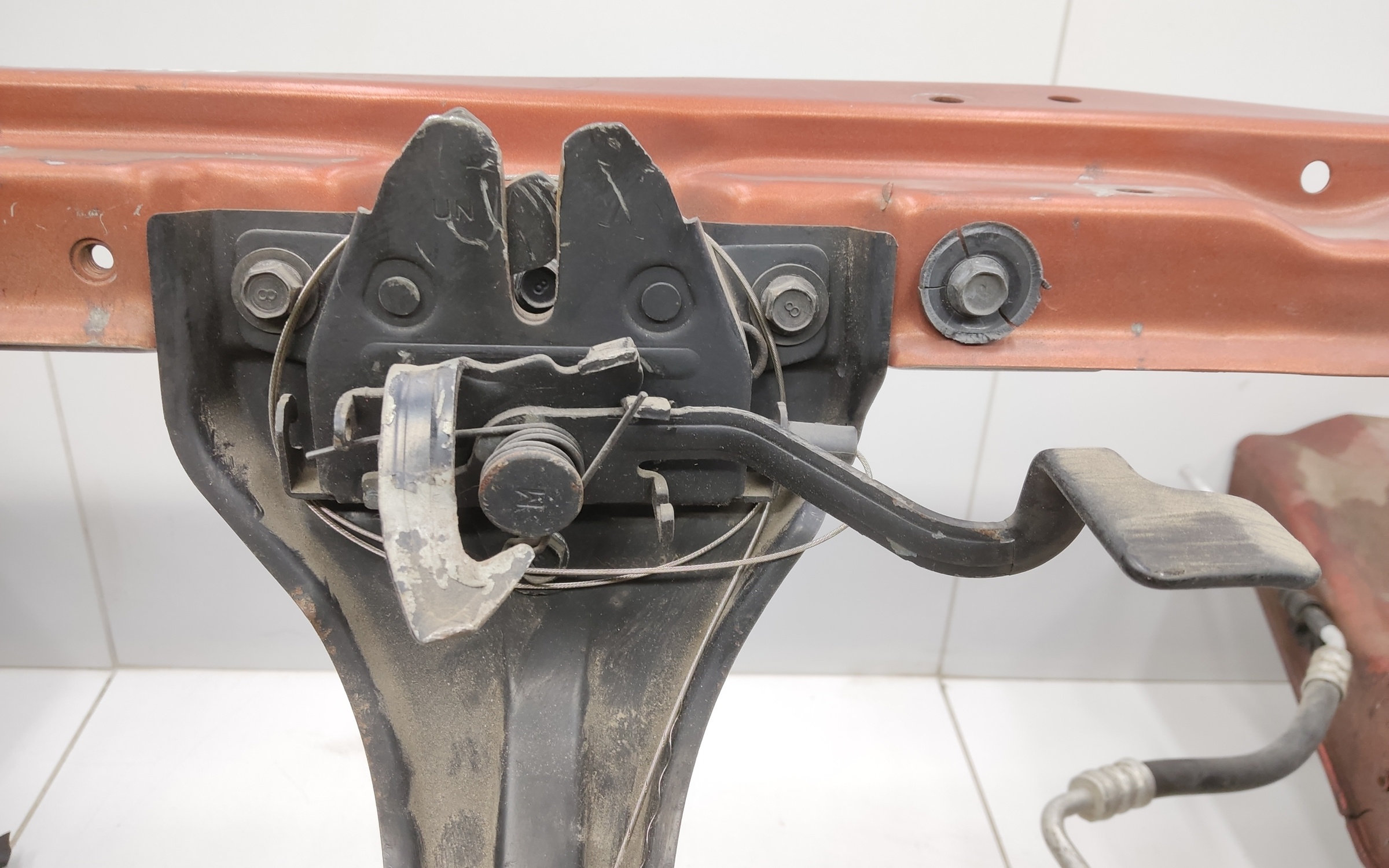 Панель передняя Kia Mohave 1