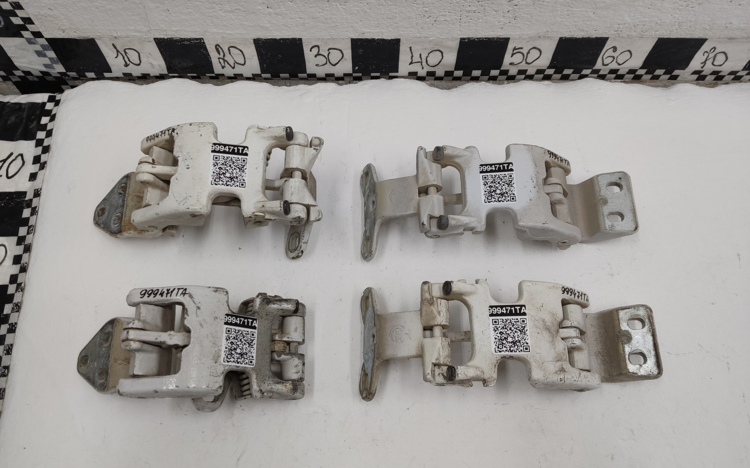 Петли задних дверей Fiat Peugeot 270 градусов